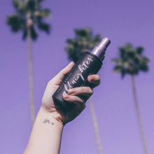 Cargar imagen en el visor de la galería, URBAN DECAY- All nigter setting spray/118 ml
